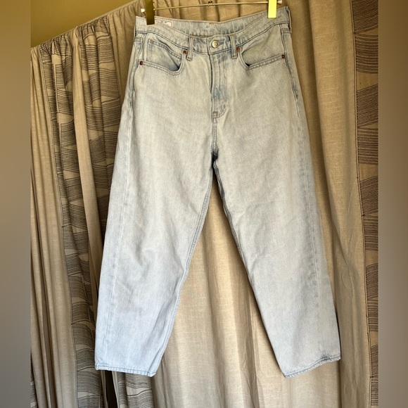 GAP Denim - GAP Barrel Jean High Rise Light Wash Size 29 8R